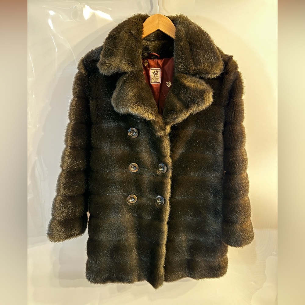 Vintage La MAISON DE LA FAUSSE
FOURRURE coat